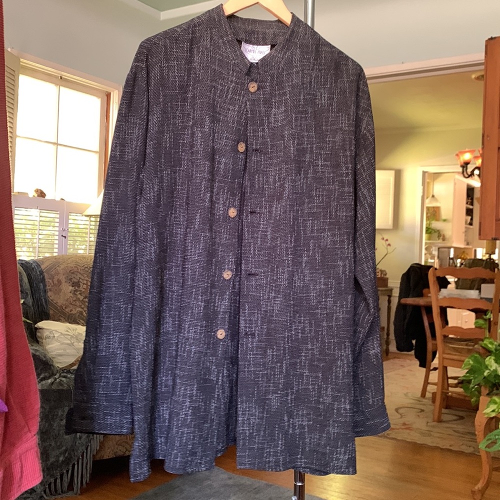 Carmel Zhao Mandarin collared linen blend charcoal  shirt jacket. Size XL.